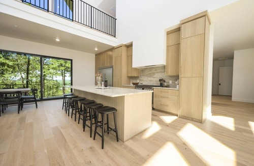 Pickens Cabin | The Harvey|Spectacular Views|Modern|Sleeps 20