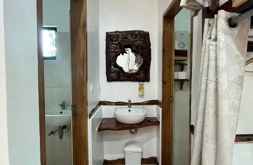 Basdiot Hostel | The Hat Trick Hostel