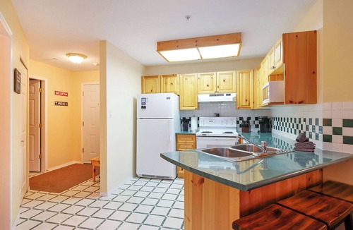 Courtenay Condo | The Haven at Blueberry Hill - Mount Washington ski-in/out