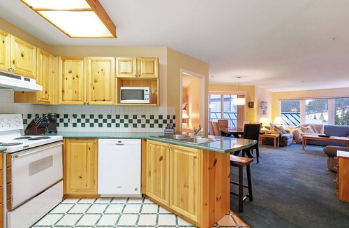 Courtenay Condo | The Haven at Blueberry Hill - Mount Washington ski-in/out