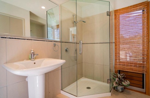 Cooks Beach House | The Haven - Cooks Beach Holiday Home