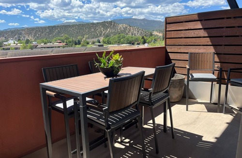 Carbondale Condo | The Haven Loft-Luxe Modern Condo