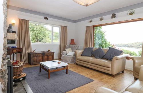 Llaneilian House | The Headland