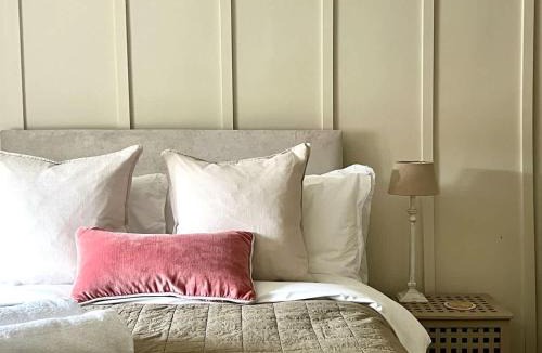 Nunney House | The Hermitage - Nunney Frome