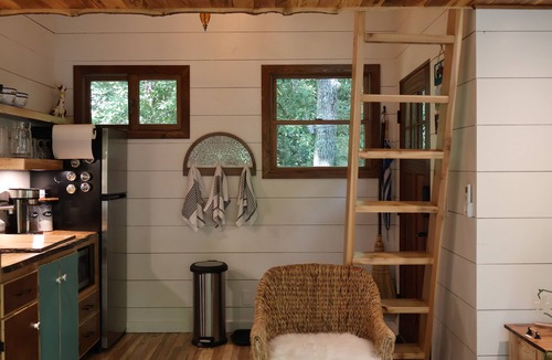 Elizabethton Cabin | The Hidden Hemlock Treehouse: AWD/4WD vehicle required for access.