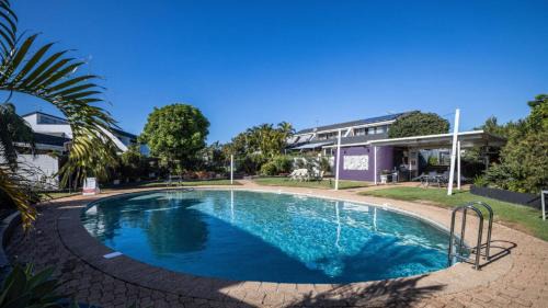 Sandstone Point House | The Hidden Oasis