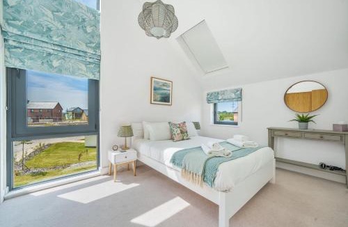 Holworth House | The Hide