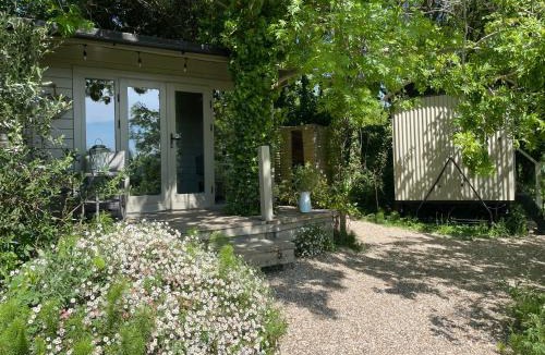 Littlebredy Apartment | The Hide on the Vineyard with wood fired hot tub Option
