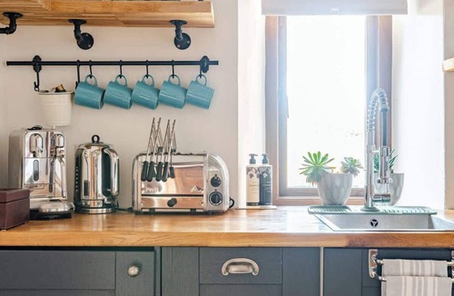 Brimpsfield House | The Hideaway: Authentic Country Living