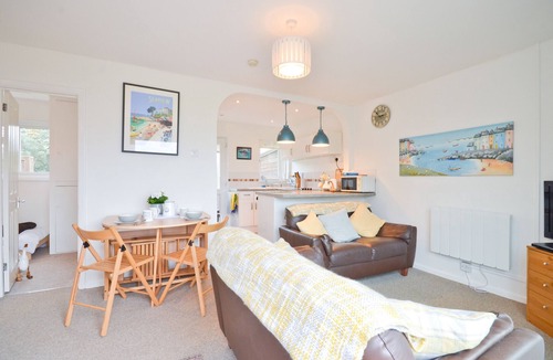 Nettlestone Ski Chalet | The Hideaway