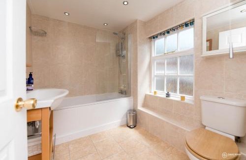 Warwick Town Centre House | The Hideaway