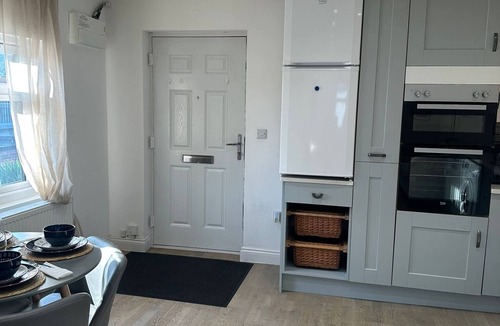Belvedere Apartment | The Hideaway Haven With Private Self Check-in