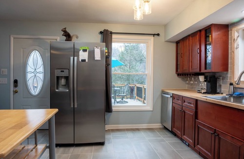 Susquehanna Trails House | The Hideaway House: Sleeps up to 7 with stunning deck views overlooking a creek