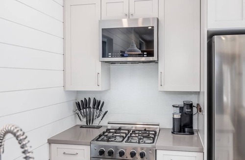 Eugenia House | The Hideaway - Tiny House