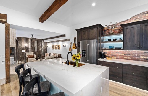 Olde Carlsbad House | The Highland Casita, a Carlsbad Coastal Villa - 1100 sq ft - 1 mile to the Ocean
