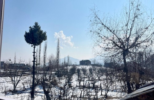 Srinagar House | 'The Himalayan Nest – Comfort, Hospitality & Local Charm Await!"