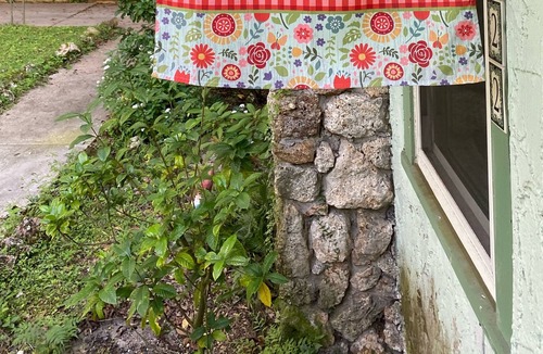 Historic District House | The hobbit cottage...