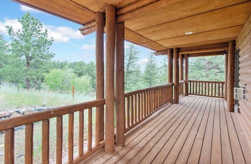 Allenspark Cabin | The Hogan #1 - A Pathways Ranch Original