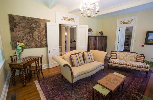 Bausman Bed & Breakfast | The Hollinger House