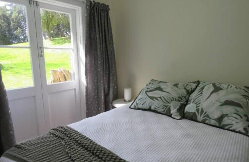 Cable Bay House | The Homestead