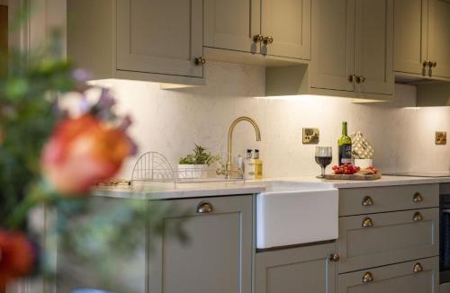 Leyburn House | The Horse Box