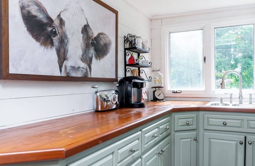 Shelbyville House | The Horse & Hound Bourbon Trail Retreat at Chickapoo Farm