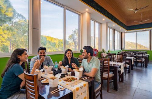 Lansdowne Hostel | The Hosteller Lansdowne