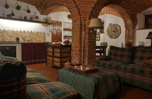 Morsasco House | The House of Red Leaves