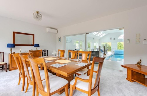 Hythe House | The House On The Hill by Keepers Cottages