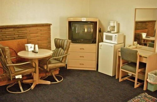 Redmond Hotel | The Hub Motel