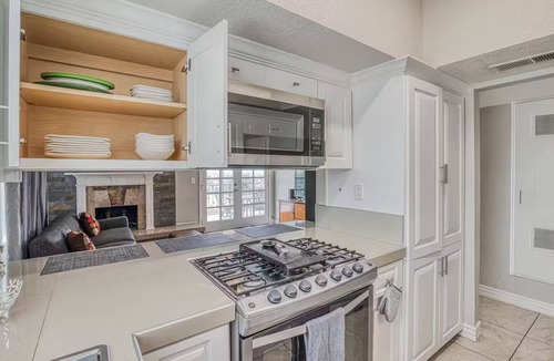 El Paso House | The Hummingbird Sunset Home, West Side