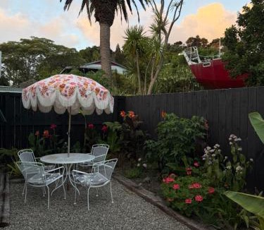 Russell Apartment | The Hut