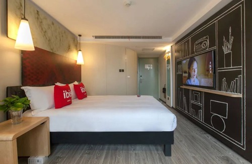 Jiang'an District Hotel | The Ibis Hotel