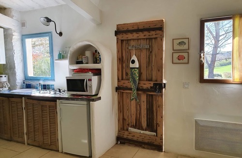 Rustrel House | The Iguana gites at the foot of Colorado Provençal