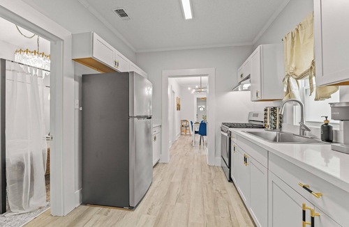 South Pensacola House | The Indigo. Cozy family cottage