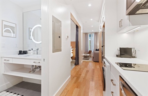 Cannonborough Elliotborough Apartment | The Iris Charleston