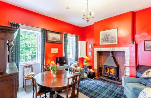 North Watten House | The Ivy Wing