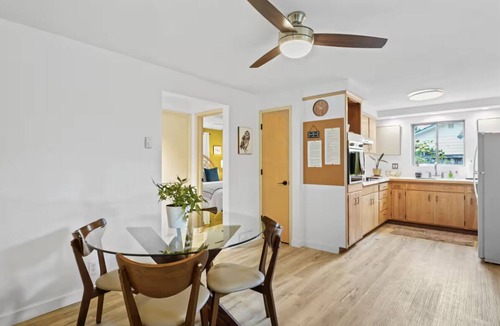 Eugene House | The Jasmine House - Cute & Centrally Located 2 Bedroom Home