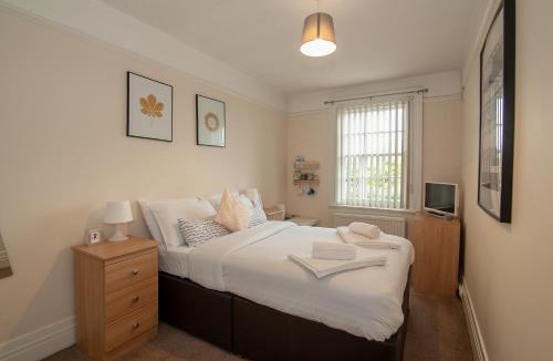 Bootle Hotel | The Jollys