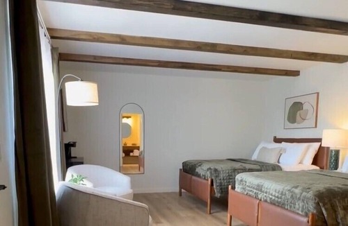Wisconsin Dells Hotel | The Juniper Motel & Resort