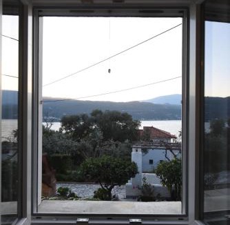 Samos Town House | The Kalivi