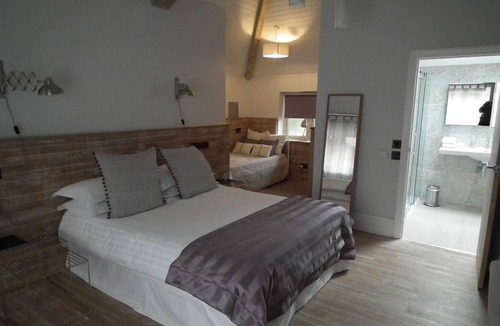 Eversley Bed & Breakfast | The Kingsley at Eversley