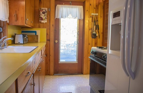 Diamond Point Cabin | The Knot Hole - Log Cabin and Boat Slip on Lake George