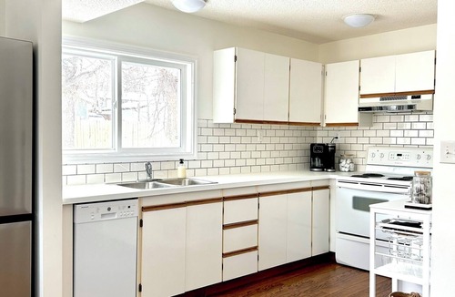 Sylvan Lake House | The Kode Sylvan Lake - Steps to the Beach
