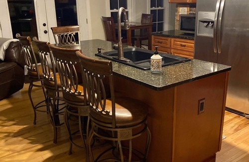 Middleville House | the "LAKE HOUSE" - PONTOON INCLUDED