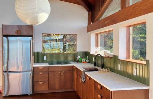 Lakewood House | The Lake House - private house on Lake Erie - 10 min from downtown
