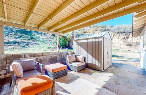 Lakeland Village House | The Lakehouse: 3 BR, 2 BA House in Lake Elsinore, Sleeps 6