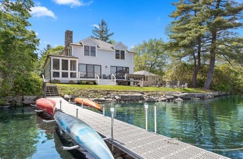 East Freetown House | The Lakehouse East Freetown