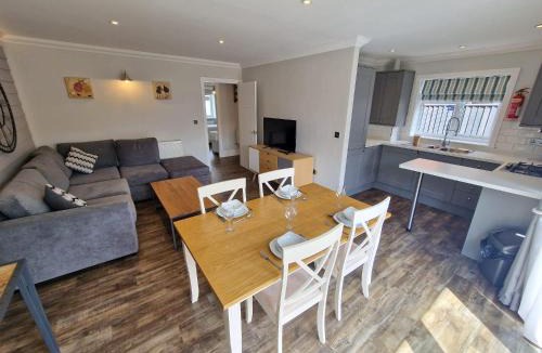 Rookley Resort | The Lakes Rookley Holiday Park by Away Resorts