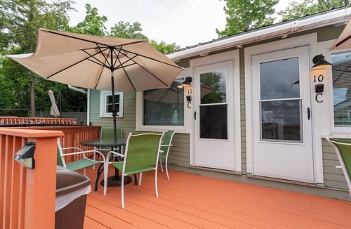 Weirs Beach Cabin | The Lakeview Cottage 11
